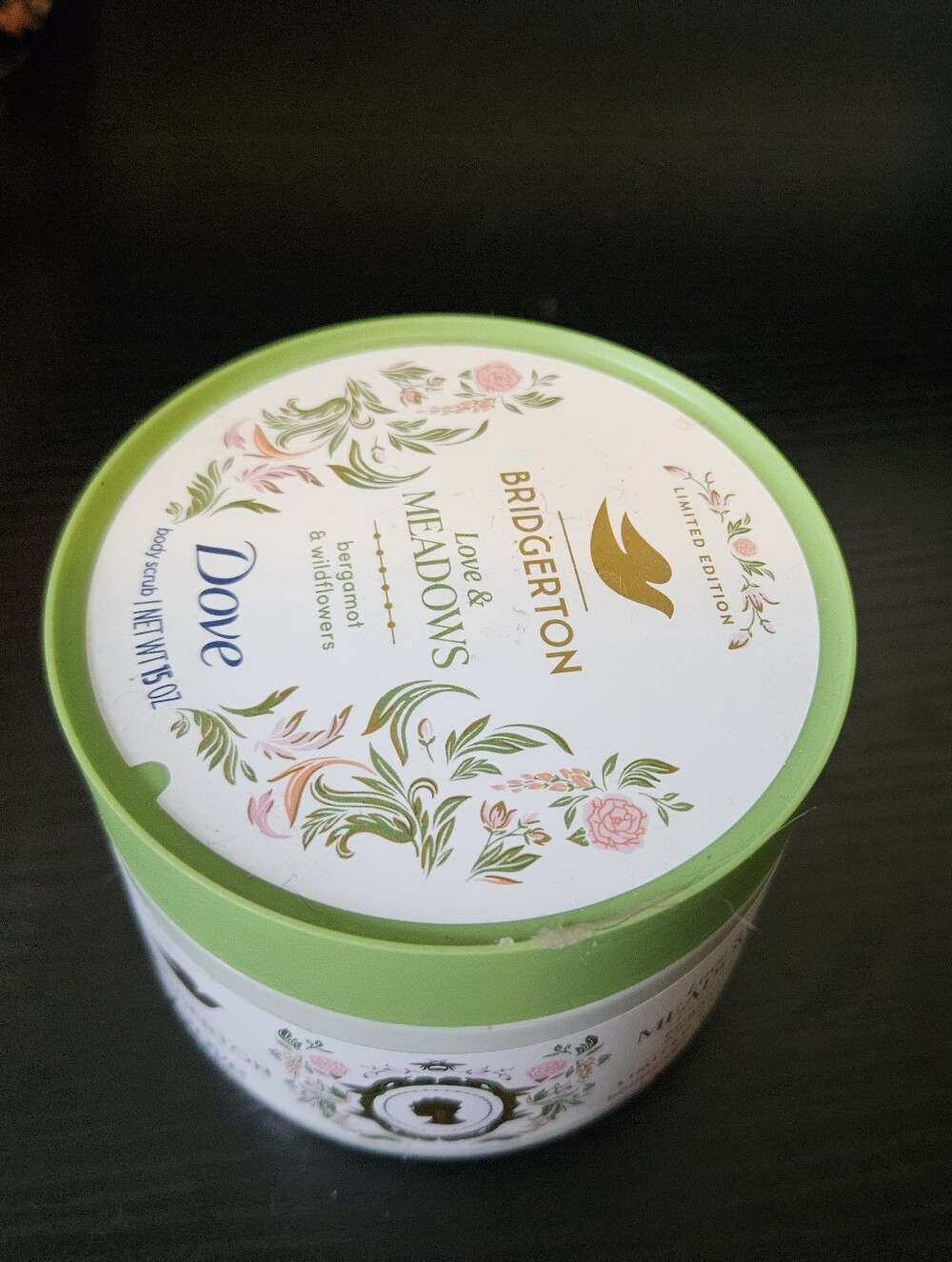 Bridgerton Love & Meadows Bergamot & Wildflowers Body Scrub - Green